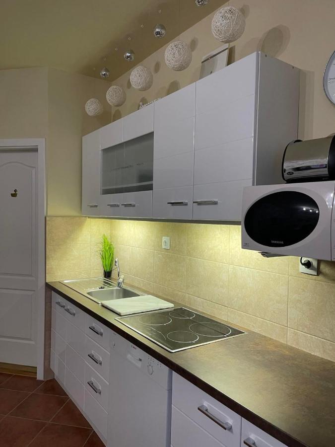 Benelise Apartman ヘーヴィーズ エクステリア 写真