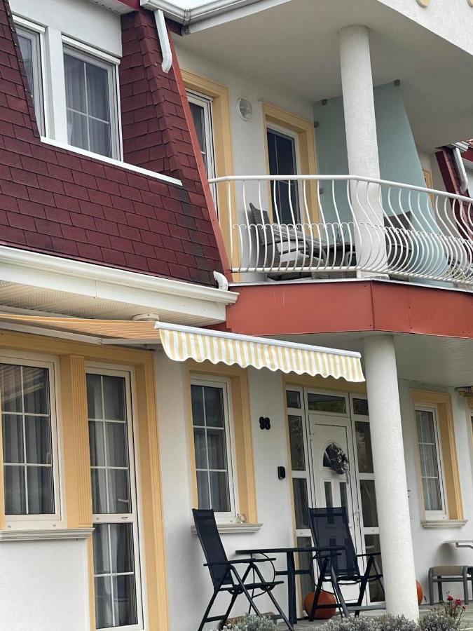 Benelise Apartman ヘーヴィーズ エクステリア 写真