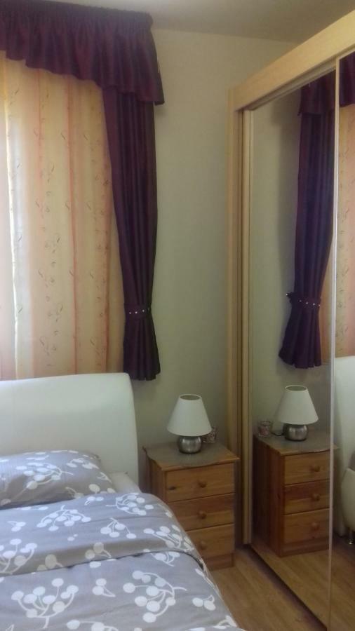 Benelise Apartman ヘーヴィーズ エクステリア 写真