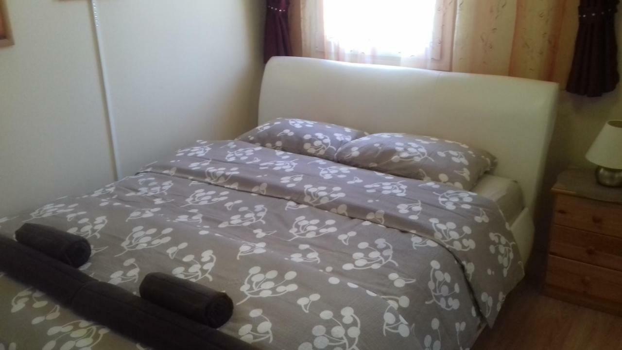 Benelise Apartman ヘーヴィーズ エクステリア 写真